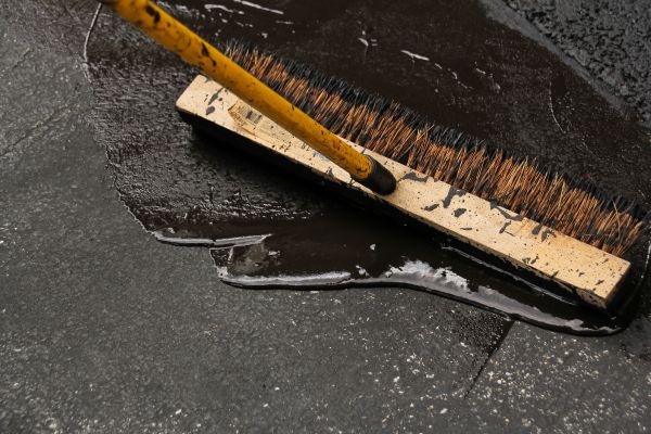 Commercial Asphalt Sealing in Nashville