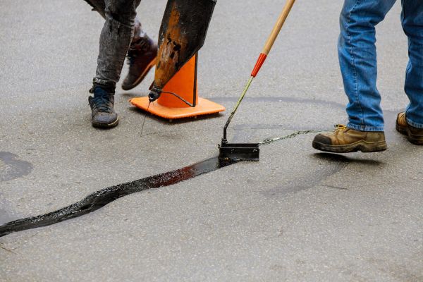 Parking Lot Crack Sealing in Nashville